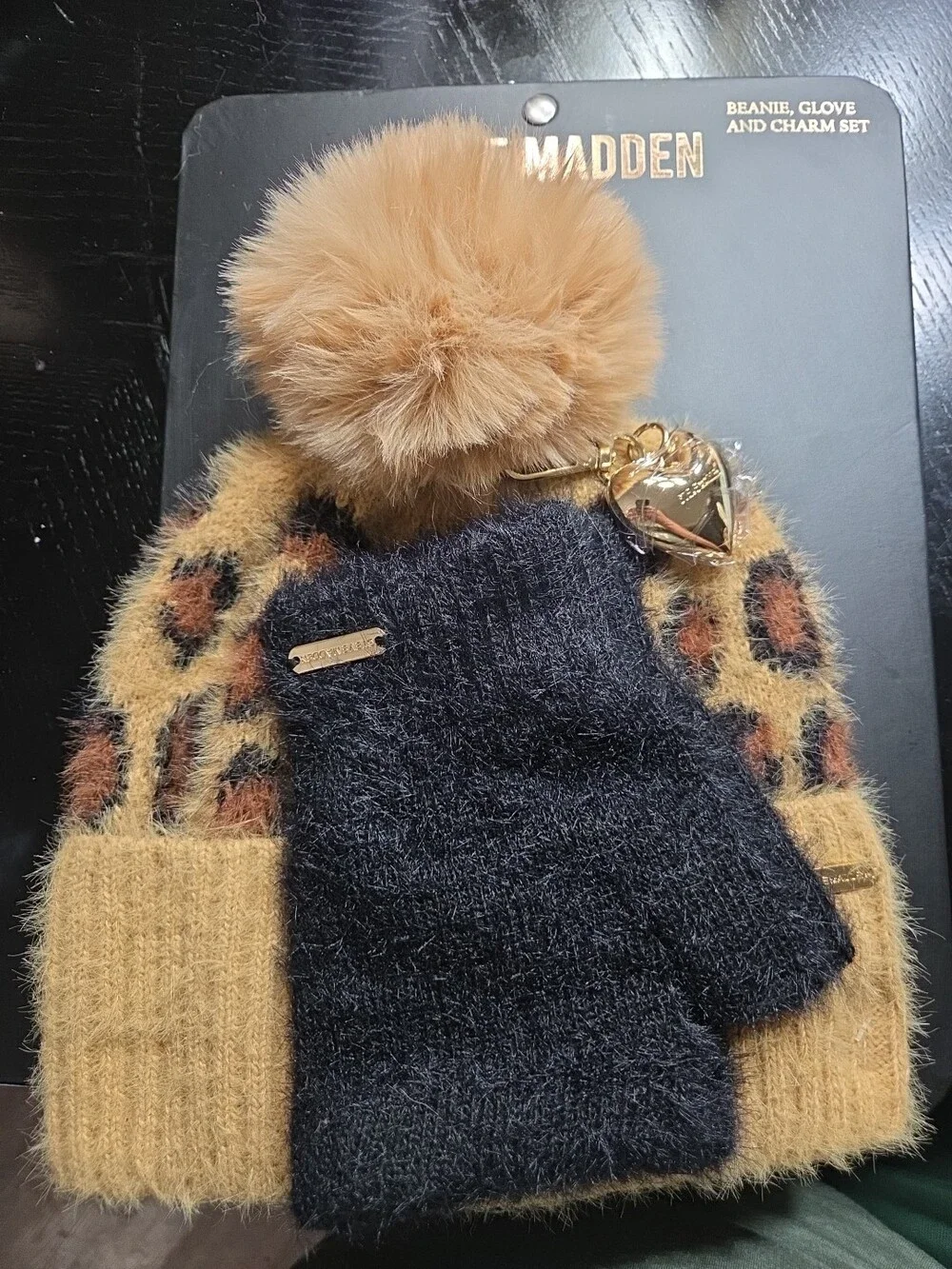 Steve Madden Beanie Fingerless Gloves Charm Set Black Leopard One Size - New